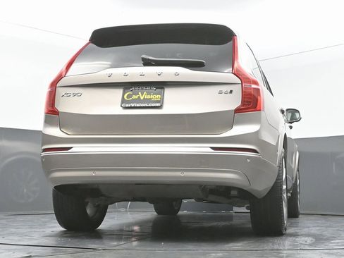 Used 2023 Volvo XC90 B6 Plus image 51
