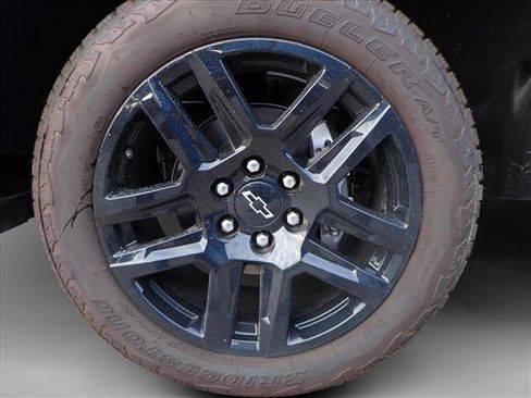 New 2025 Chevrolet Colorado Z71 w/ Technology Package image 7