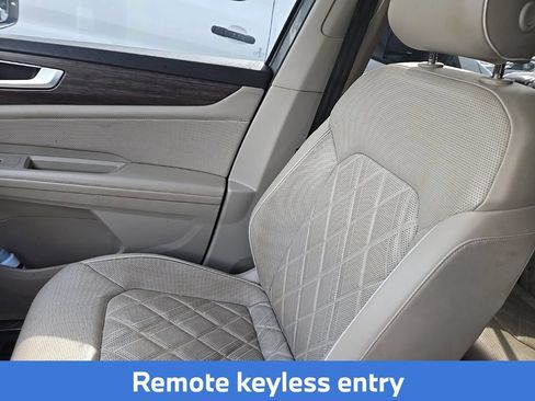 Used 2024 Volkswagen Atlas SEL Premium R-Line AWD/4WD image 19