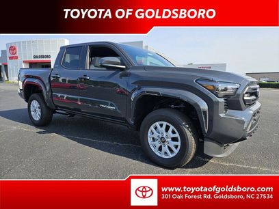 New 2024 Toyota Tacoma SR5