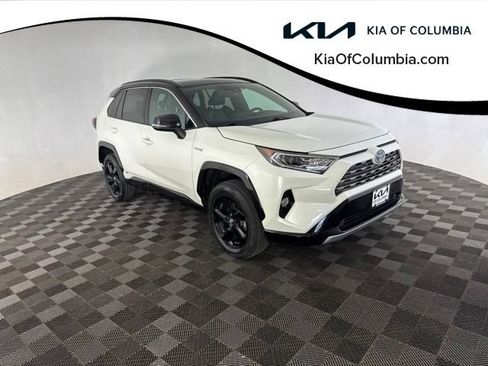 Used 2020 Toyota RAV4 XSE AWD/4WD image 1