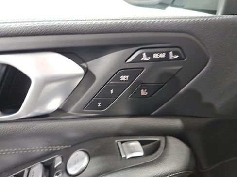 Used 2020 BMW X7 xDrive40i w/ Cold Weather Package image 23