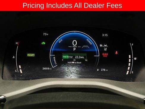 Used 2025 Toyota Camry LE FWD image 16
