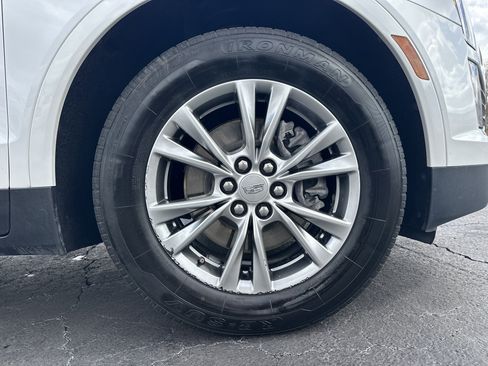 Used 2023 Cadillac XT5 Premium Luxury image 13