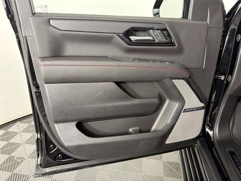 New 2026 GMC Yukon AT4 Ultimate w/ LPO, Floor Liner Package AWD/4WD image 9