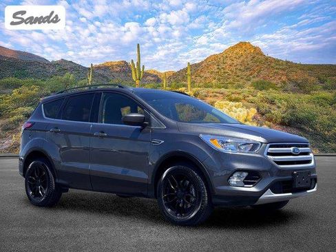 Used 2018 Ford Escape SE FWD image 1