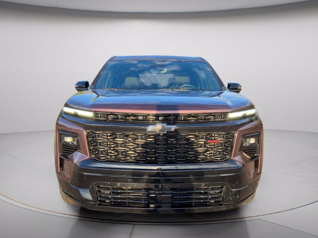 Used 2025 Chevrolet Traverse RS FWD image 4