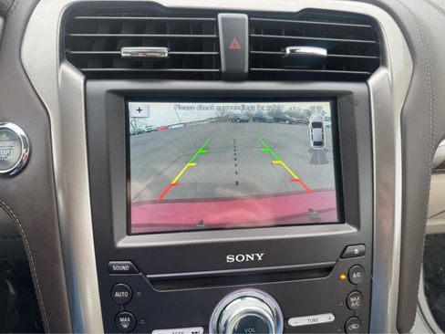 Used 2018 Ford Fusion Platinum image 22