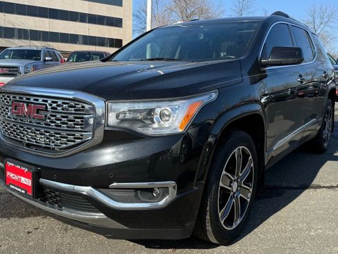 Used 2017 GMC Acadia Denali image 15