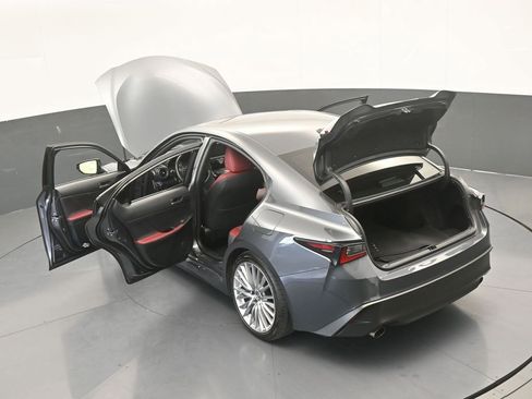 Used 2025 Lexus IS 300 w/ Premium Package image 71