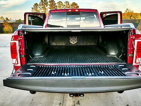 Used 2014 RAM 1500 Laramie image 21