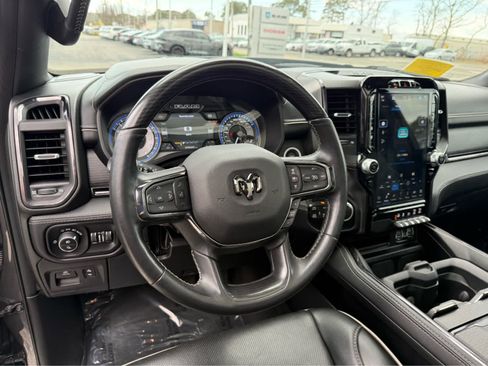 Used 2022 RAM 1500 Limited image 13