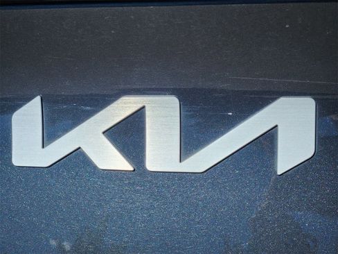 Used 2024 Kia Sportage LX image 12