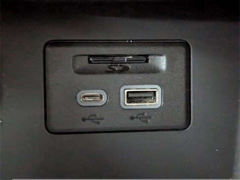 Used 2020 GMC Acadia AT4 w/ Driver Alert Package II image 18