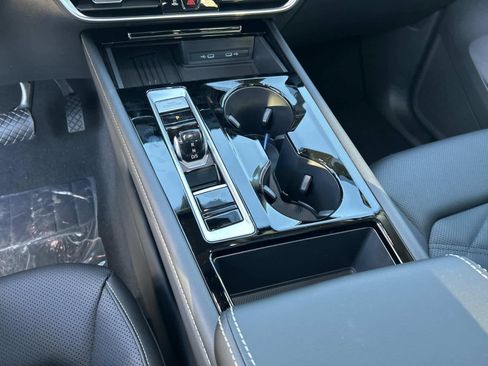 New 2026 Volkswagen Atlas SE FWD image 27