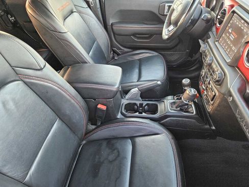 Used 2019 Jeep Wrangler Unlimited Rubicon AWD/4WD image 14