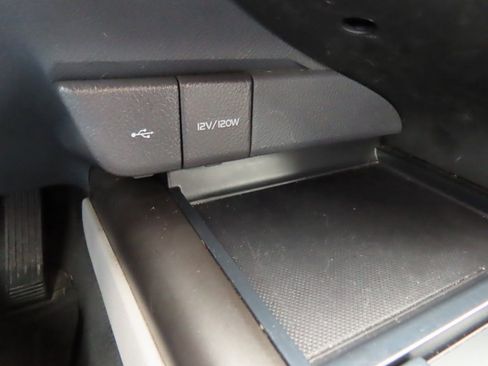 Used 2023 Toyota Camry LE image 24