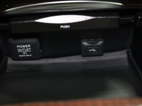 Used 2016 Acura TLX image 24