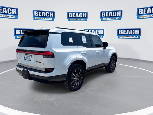 Used 2024 Lexus GX 550 AWD/4WD image 8