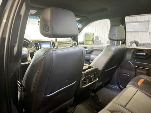 Used 2021 GMC Sierra 2500 AT4 w/ AT4 Preferred Package image 9