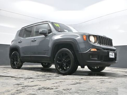 Used 2018 Jeep Renegade Altitude image 26