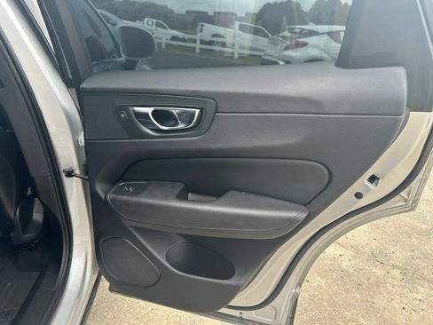 Used 2021 Volvo XC60 T5 Momentum w/ Advanced Package FWD image 41
