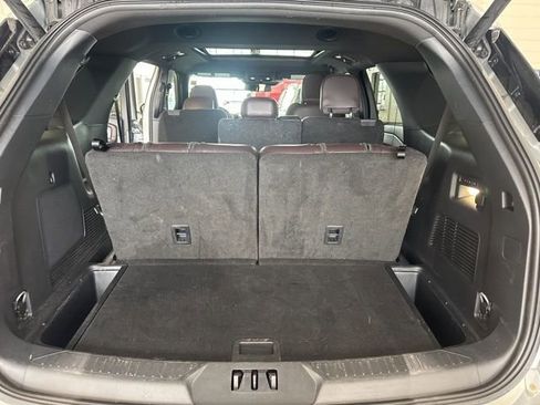 Used 2025 Ford Explorer Platinum image 11