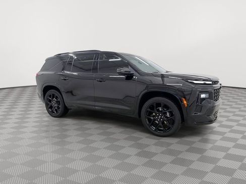 Certified 2024 Chevrolet Traverse RS w/ LPO, Floor Liner Package image 13