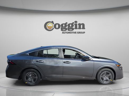New 2026 Nissan Sentra SV w/ Floor Mat Package FWD image 6