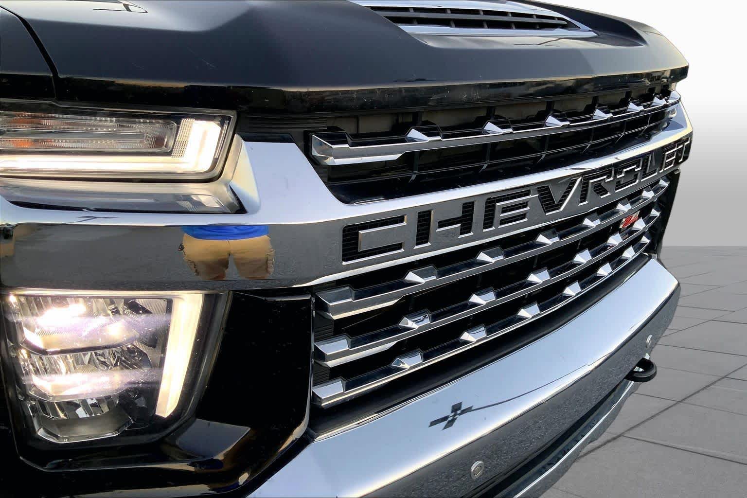 Used 2020 Chevrolet Silverado 2500 LTZ AWD/4WD image 28