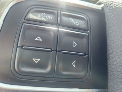 Used 2022 RAM 3500 Laramie AWD/4WD image 32