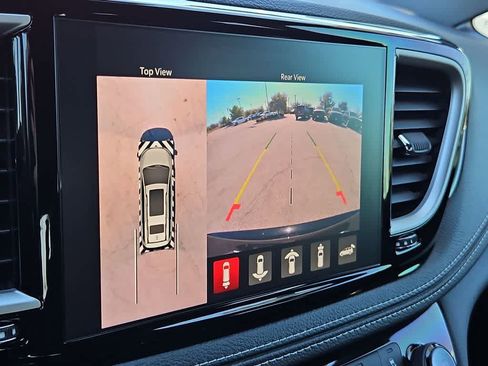 New 2026 Chrysler Pacifica Select image 29