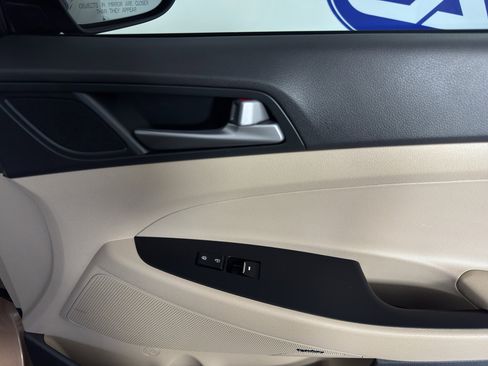 Used 2017 Hyundai Tucson Limited w/ Limited Ultimate Package 03 image 41