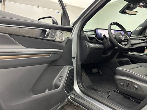 New 2026 Buick Enclave Avenir w/ Super Cruise Package FWD image 20