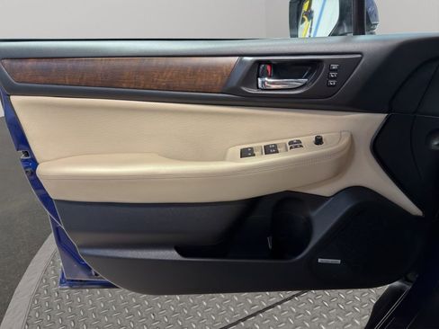 Used 2017 Subaru Outback 2.5i Limited image 14