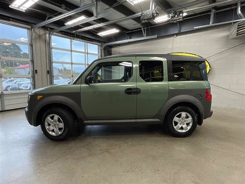 Used 2005 Honda Element EX image 2