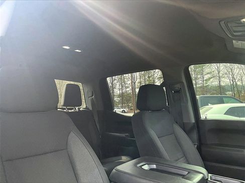 Certified 2022 Chevrolet Silverado 1500 Custom image 19