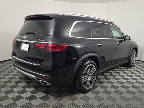 Certified 2025 Mercedes-Benz GLS 450 4MATIC image 7