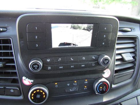 Used 2022 Ford Transit 250 Medium Roof AWD image 11