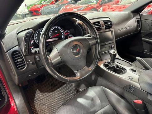 Used 2006 Chevrolet Corvette Convertible w/ Preferred Equipment Group RWD image 9