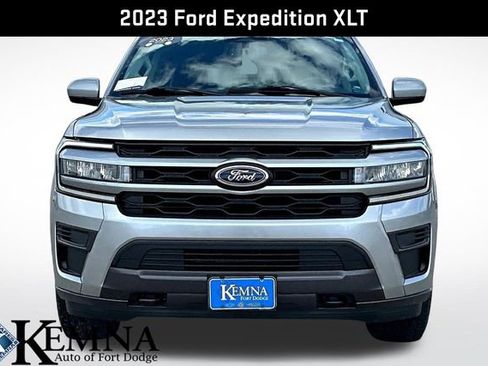 Used 2023 Ford Expedition XLT AWD/4WD image 2