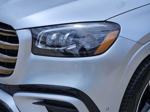 Certified 2026 Mercedes-Benz GLS 450 4MATIC image 29