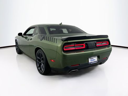 Used 2022 Dodge Challenger GT w/ Plus Package image 7