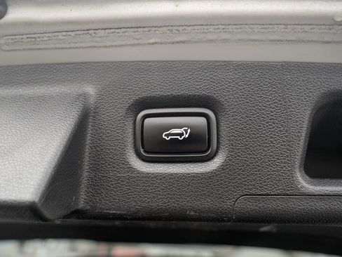 Used 2020 Hyundai Santa Fe SEL image 12