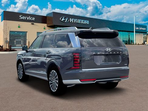 Used 2026 Hyundai Palisade Calligraphy AWD/4WD image 5
