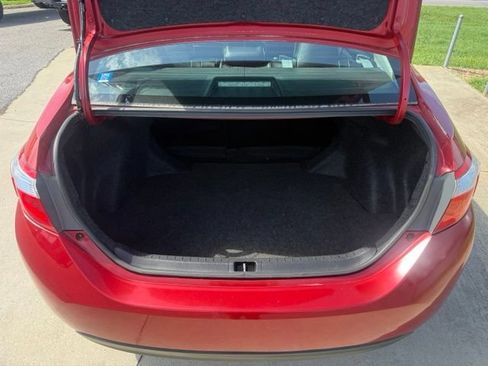 Used 2016 Toyota Corolla LE FWD image 13