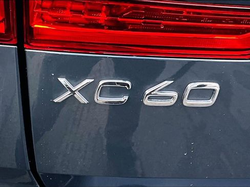 Certified 2024 Volvo XC60 B5 Core w/ Climate Package image 31