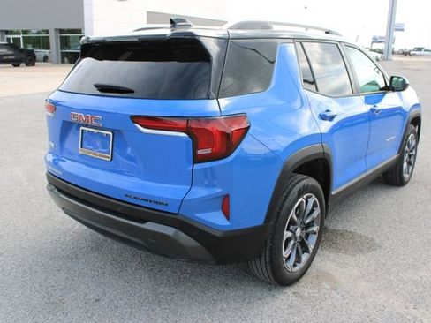 Used 2025 GMC Terrain Elevation w/ Elevation Premium Package FWD image 5