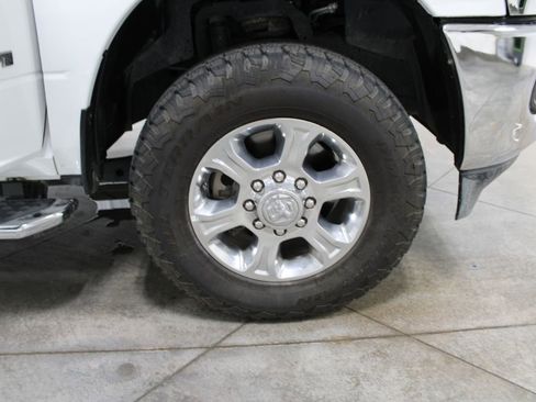 Used 2024 RAM 2500 Big Horn image 41