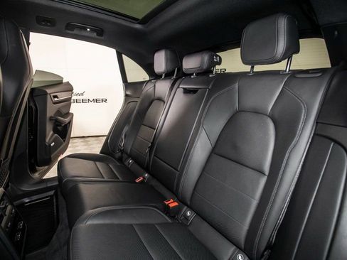 Used 2024 Porsche Macan 4 Electric image 15